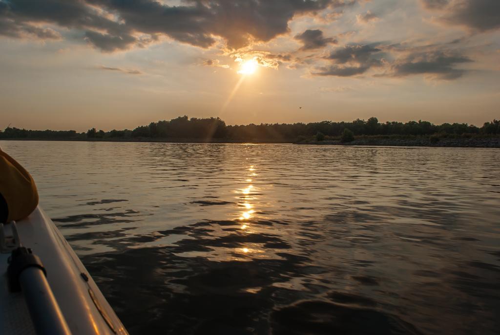 Delta Nature Resort Tulcsa Kültér fotó